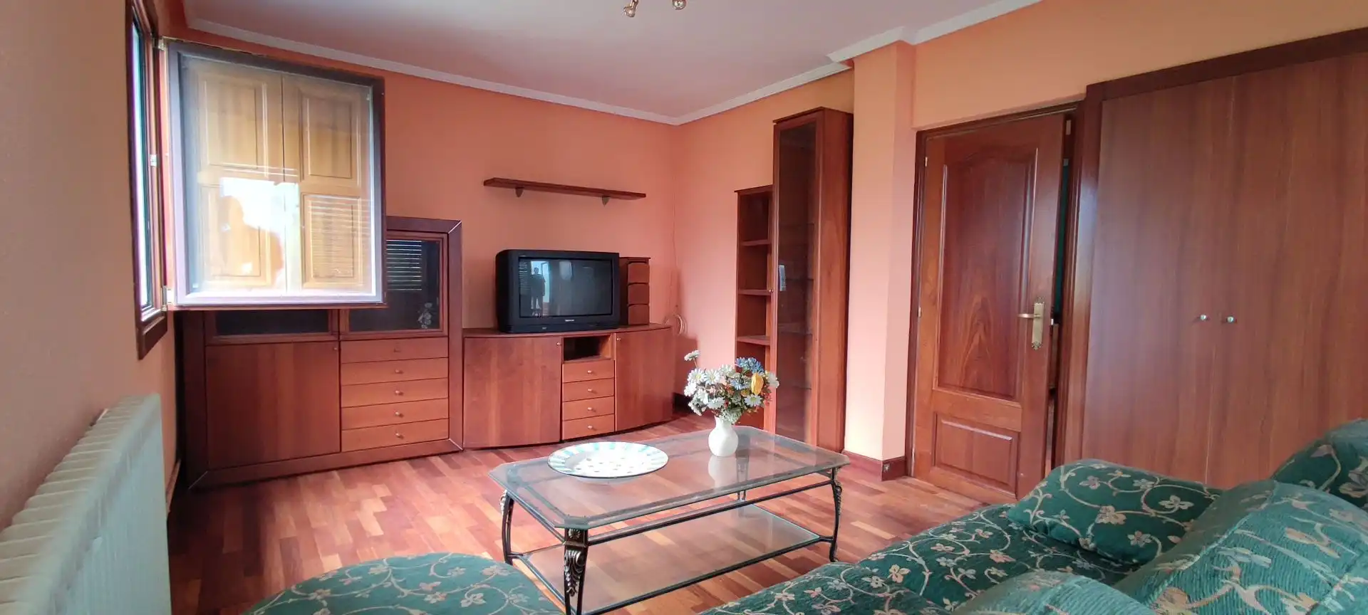 Wohnzimmer von Wohnung zum Verkauf in Valdegovia / Gaubea mit Heizung