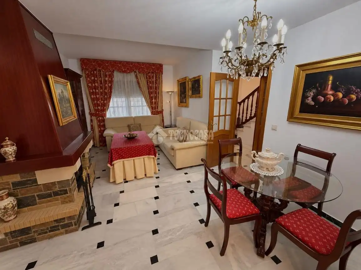 Casa aparellada en venda a El Retiro - Parque Atlántico - Ronda este, imagen 2