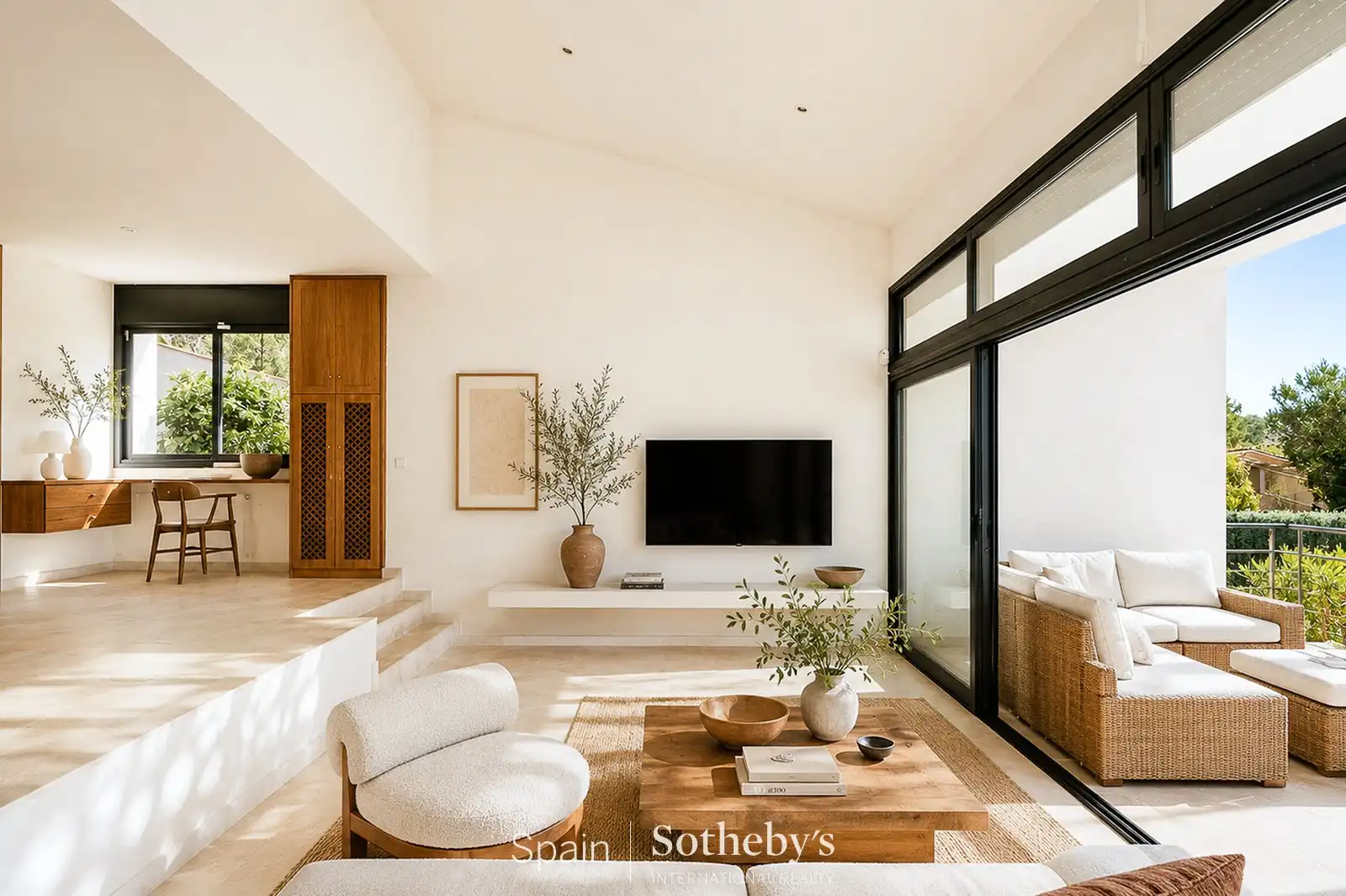 Living room of Houses for sale in Sant Pere de Ribes  with Air Conditioner, Heating and Private garden