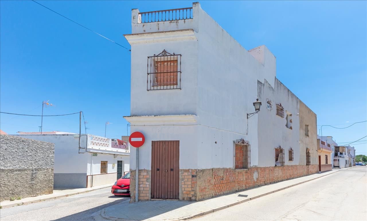 Casa o xalet en venda a C/ Falla, Guillena pueblo