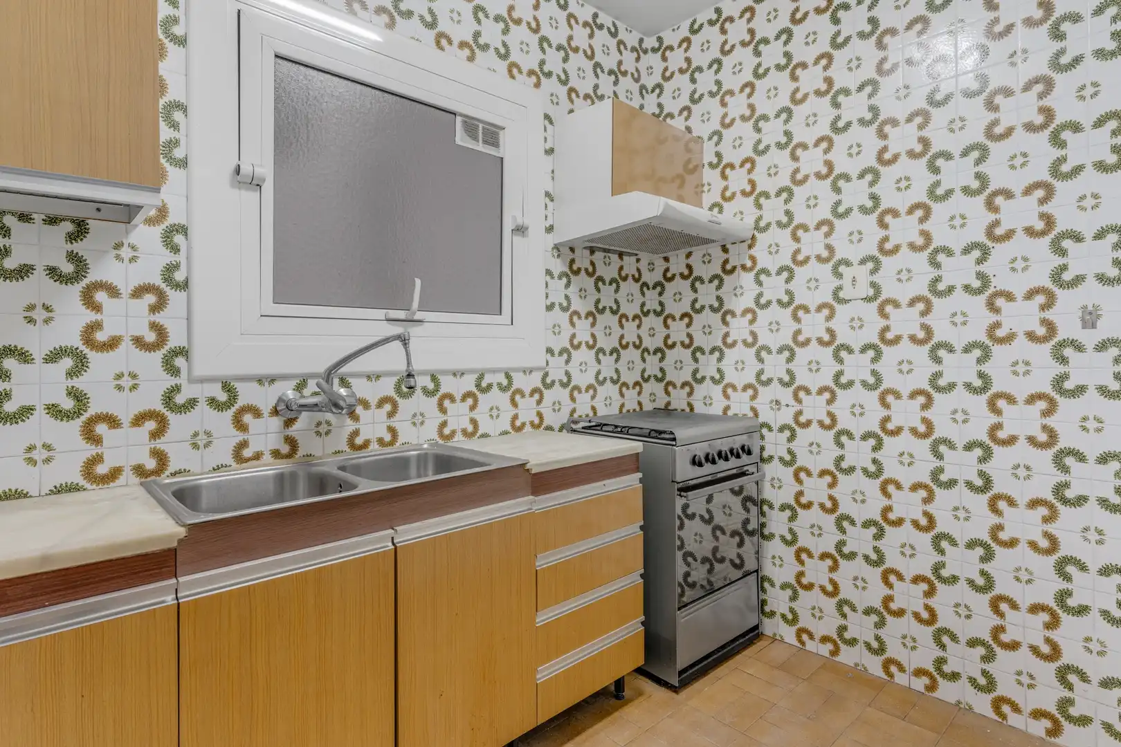 Cocina de Piso en venta en Barcelona con Balcón