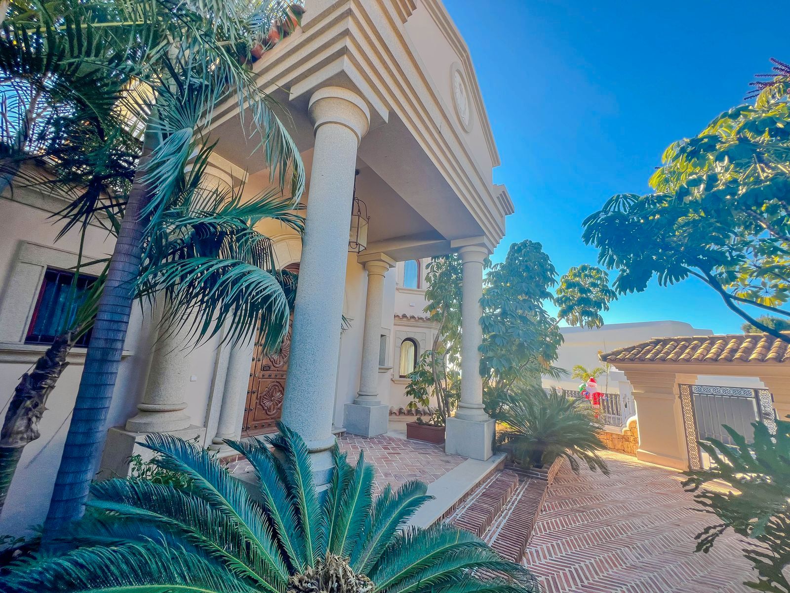 Exterior view of House or chalet to rent in Benahavís  with Air Conditioner, Private garden and Terrace