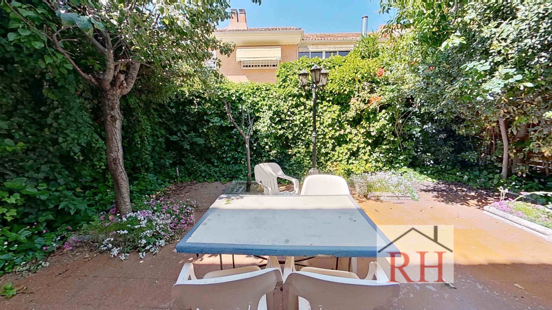 Garden of Single-family semi-detached for sale in Alcalá de Henares  with Heating, Private garden and Parquet flooring