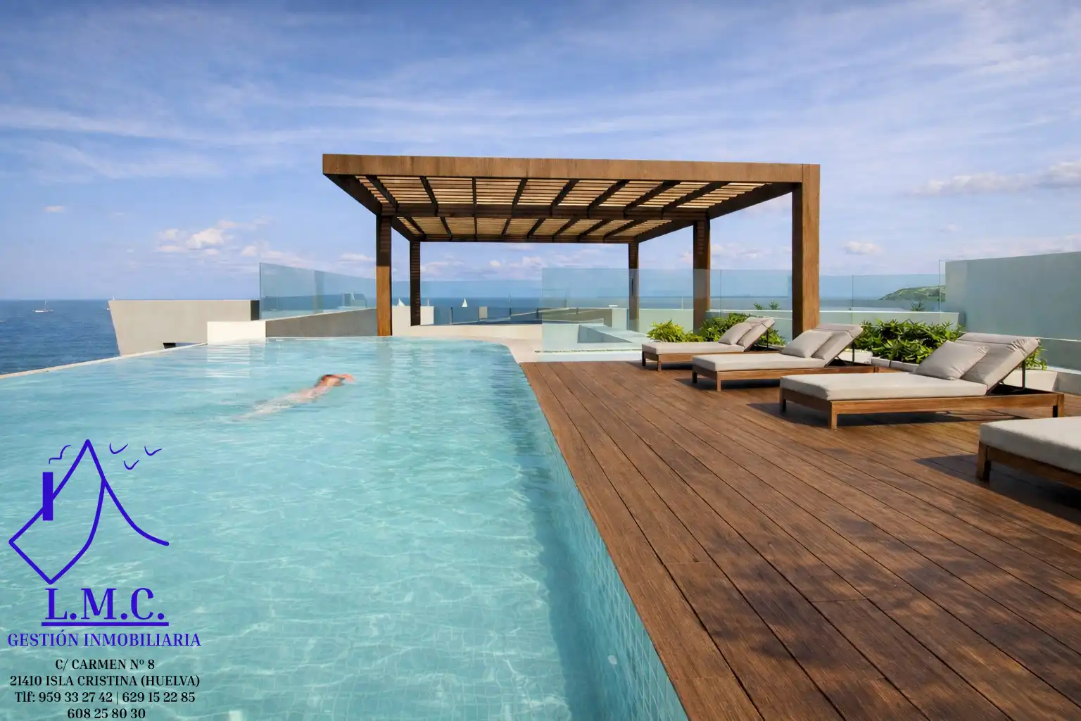Piscina de Edificio en venta en Isla Cristina