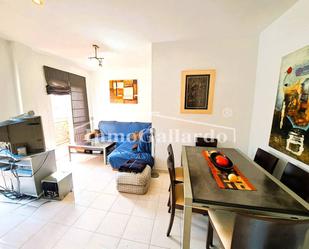 Living room of Flat for sale in Rincón de la Victoria  with Air Conditioner, Terrace and Community pool