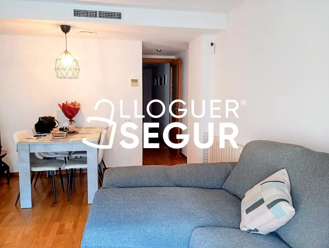 Sala d'estar de Pis de lloguer en Sant Boi de Llobregat amb Aire condicionat, Calefacció i Terrassa