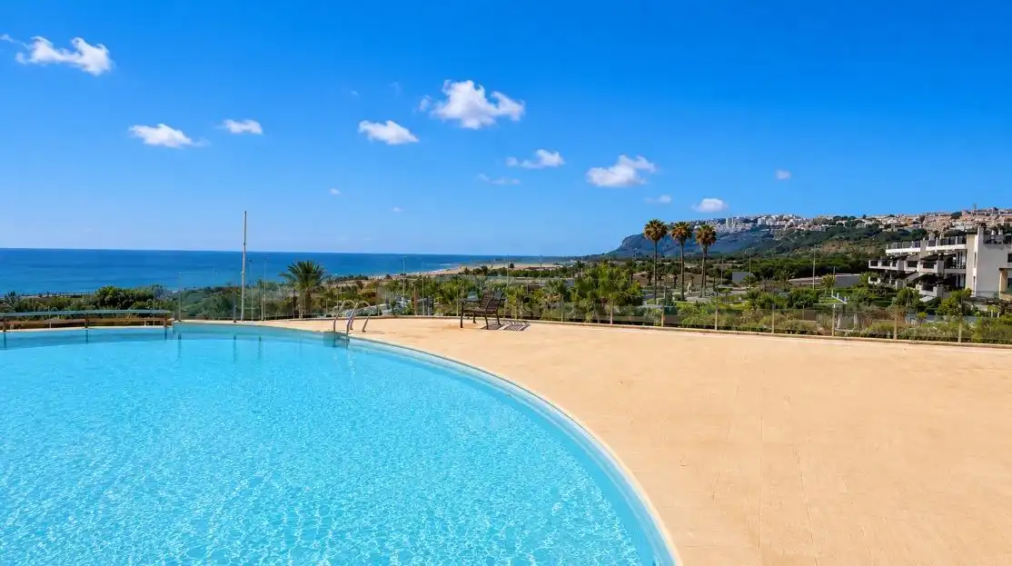 Piscina de Apartamento en venta en Elche / Elx con Aire acondicionado, Jardín privado y Terraza