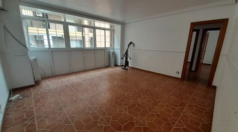 Foto 2 de Piso en venta en Avenida Primero de Mayo, Centro, Puertollano
