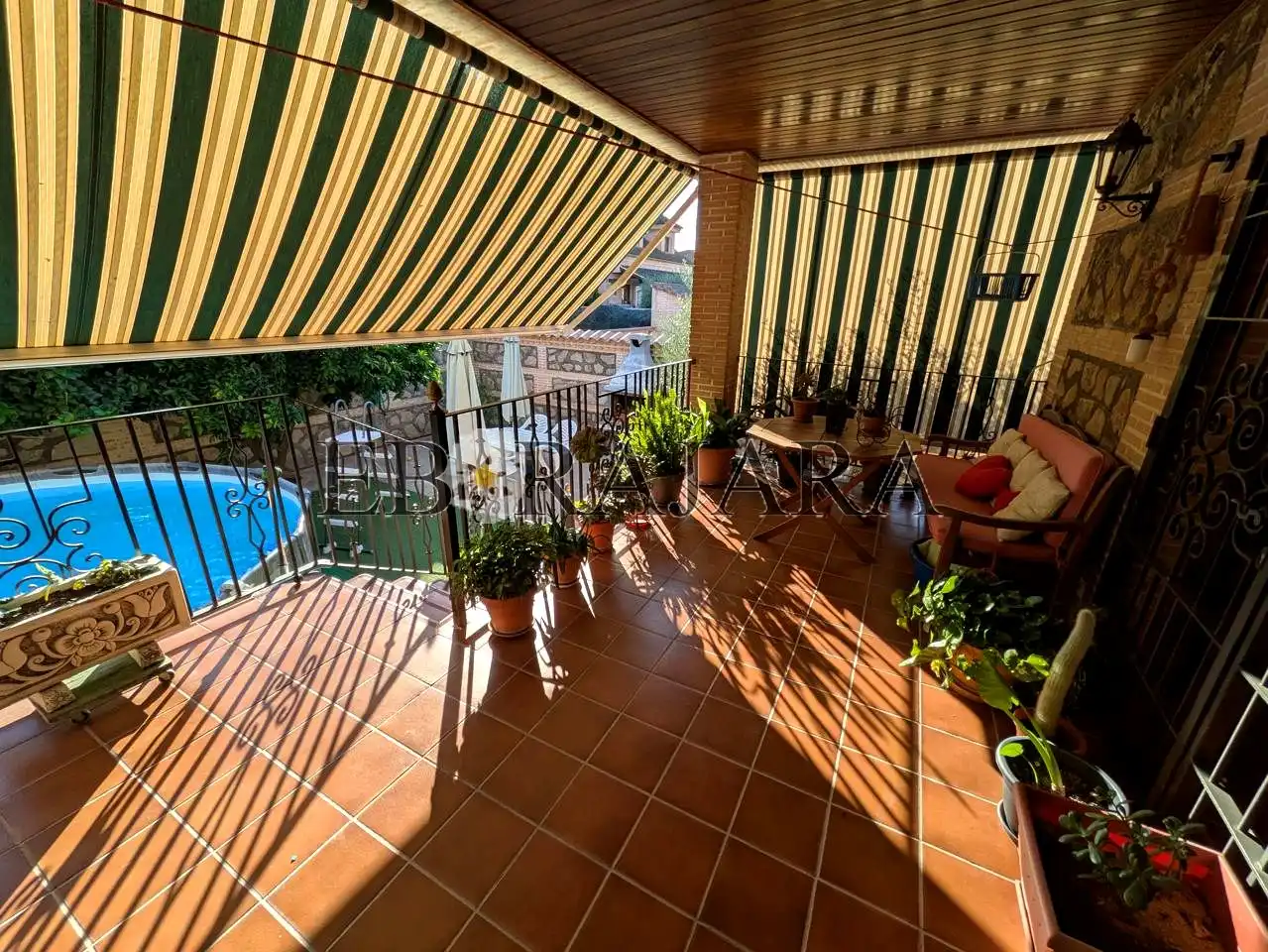 Casa amb piscina en venda a Calle la Amistad, imagen 16