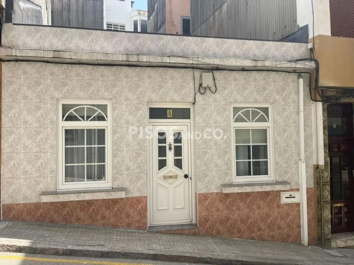 Vista exterior de Casa o xalet en venda en A Coruña Capital  amb Calefacció i Moblat
