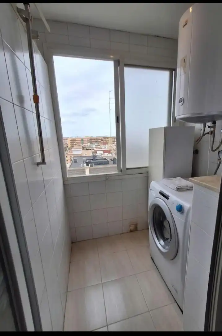 Dormitori de Apartament en venda en Aldaia amb Balcó