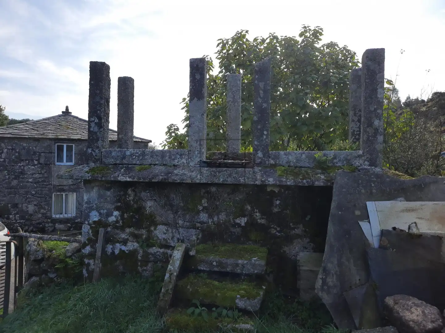 Vista exterior de Finca rústica en venda en As Pontes de García Rodríguez  amb Jardí privat