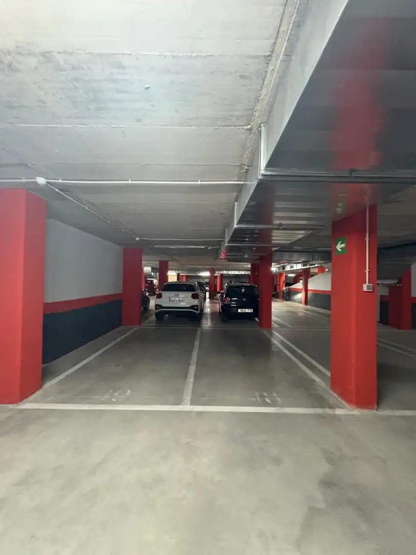 Einzelparkplatz mit Aufzug zur Miete in Avinguda de Can Bellet 43, imagen 4