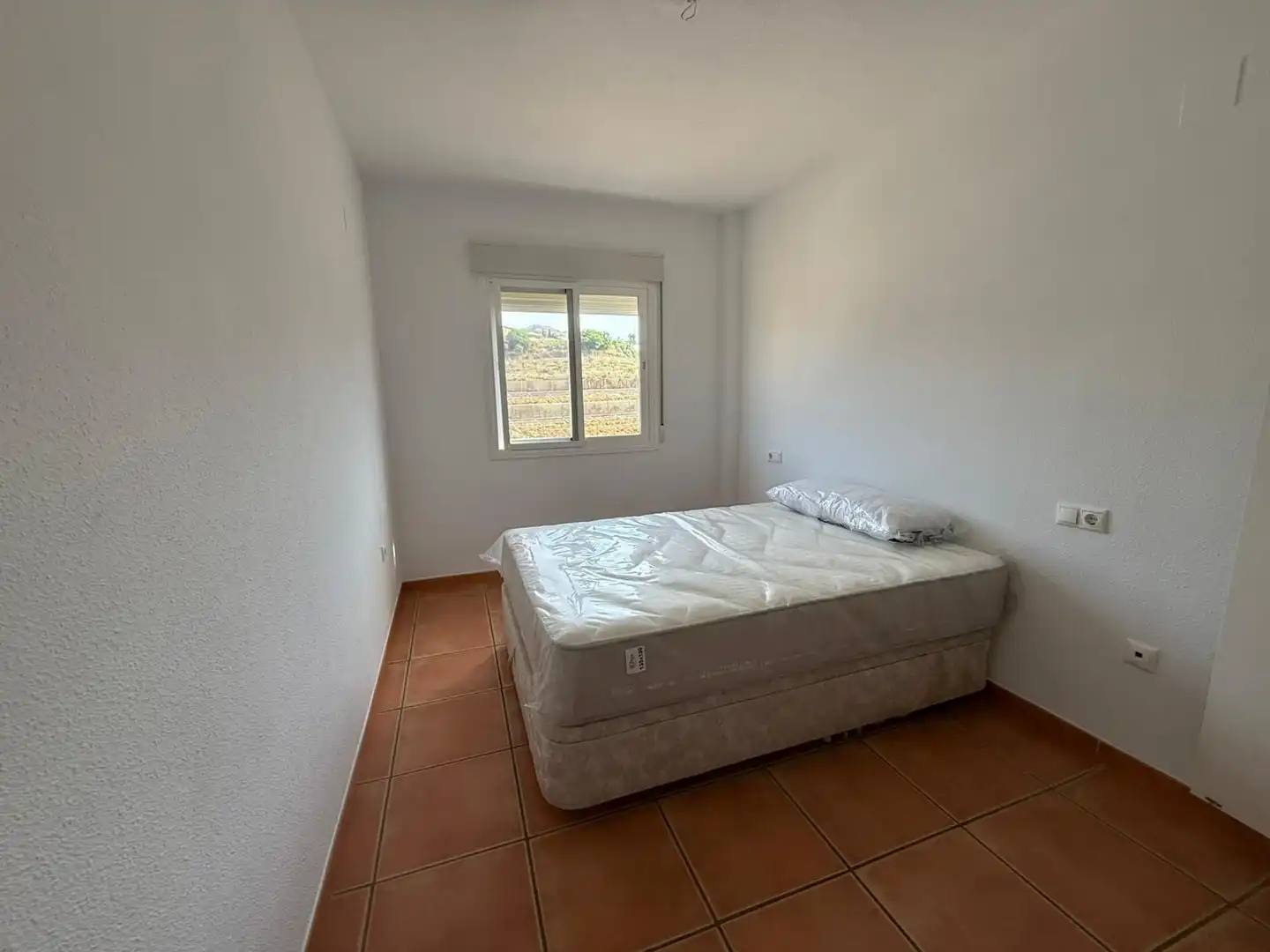 Habitación de Apartamento en venta en Torrox con Aire acondicionado y Terraza