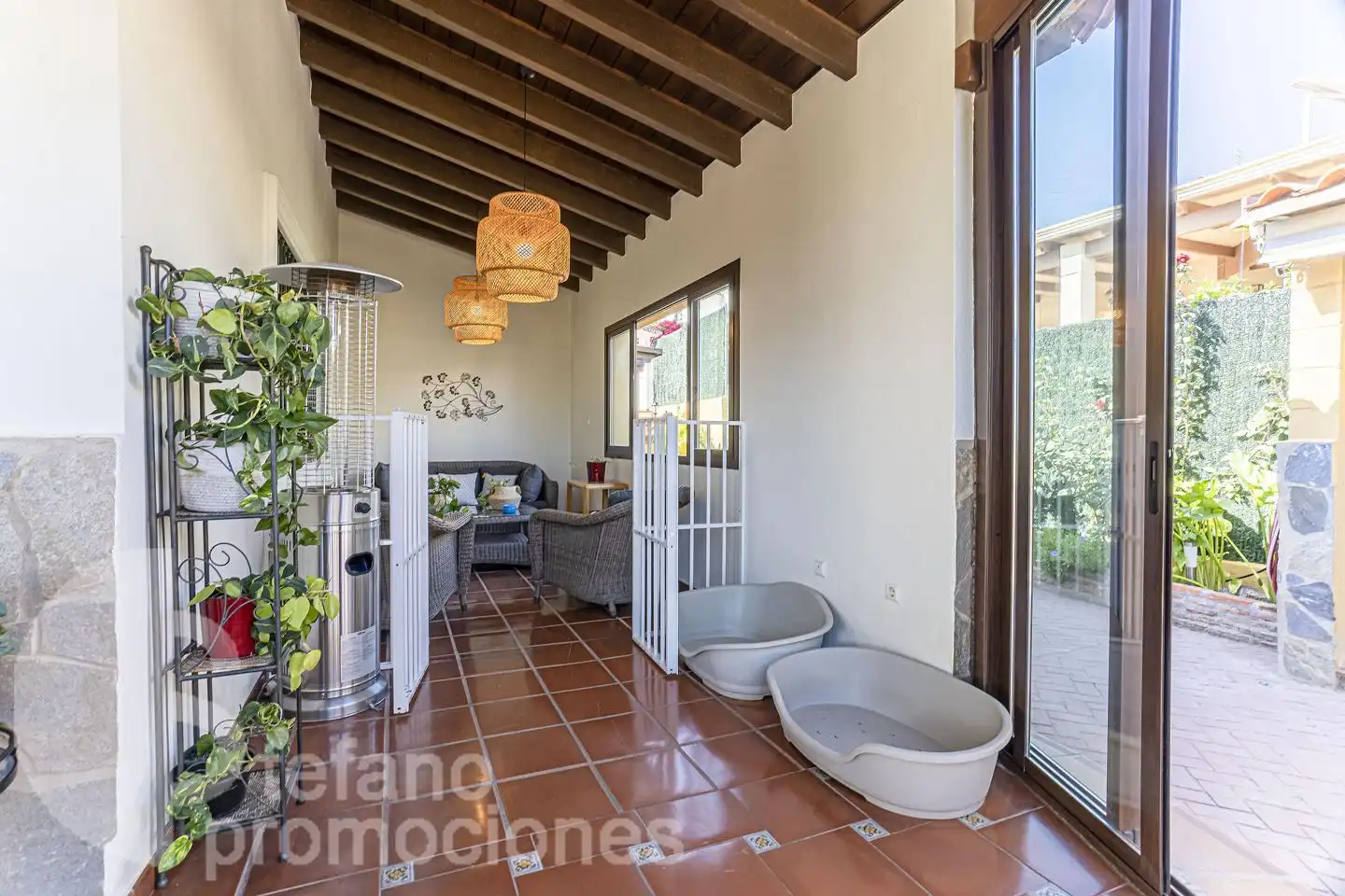 Terrassa de Casa o xalet en venda en Málaga amb Aire condicionat, Jardí privat i Terrassa