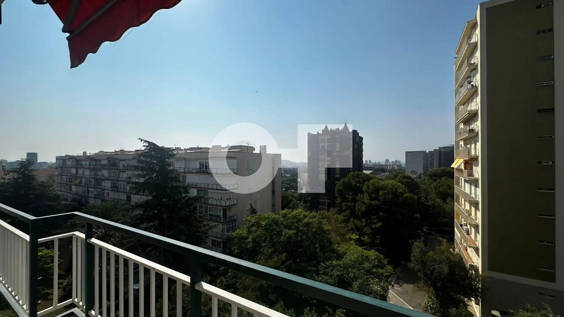 Schlafzimmer von Wohnung zur Miete in Barcelona mit Parkett, Terrasse und Alarm
