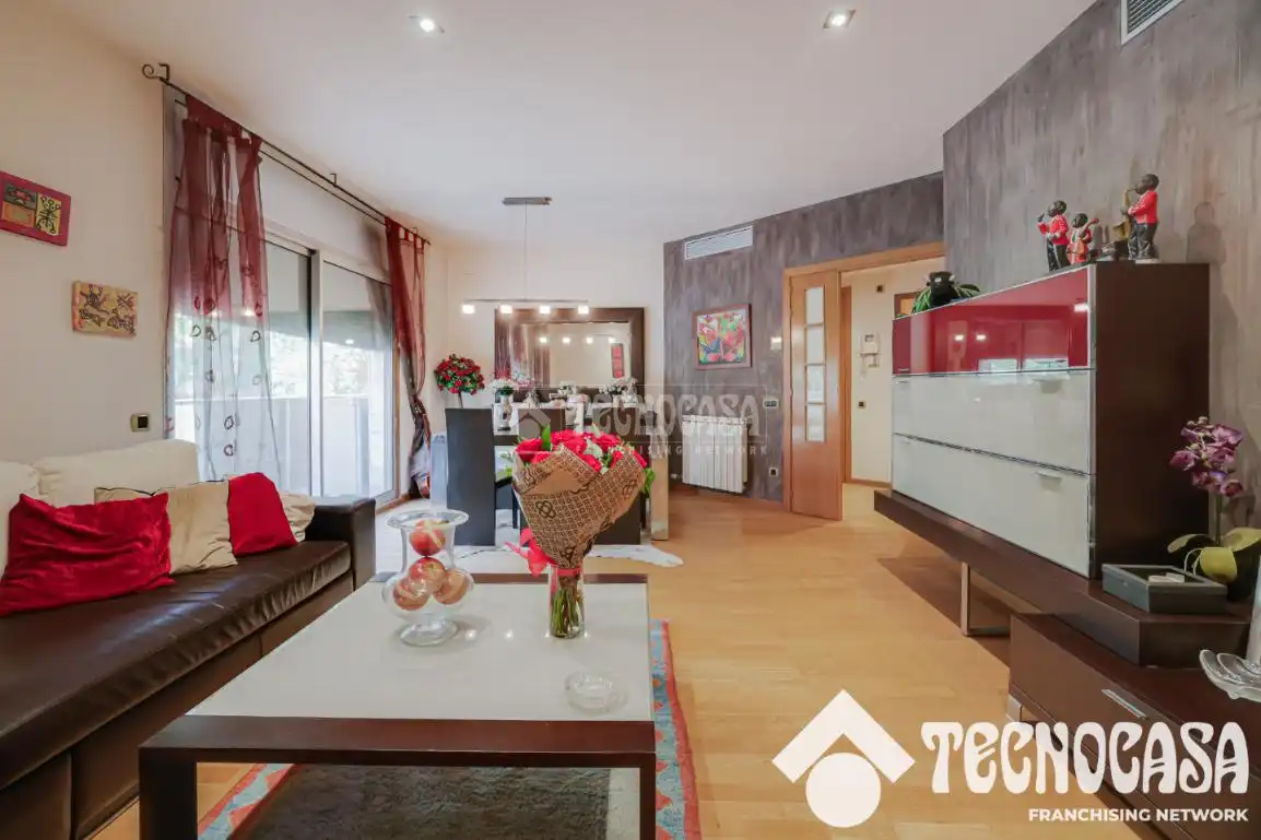 Wohnzimmer von Wohnung zum Verkauf in Barcelona mit Klimaanlage, Abstellraum und Balkon