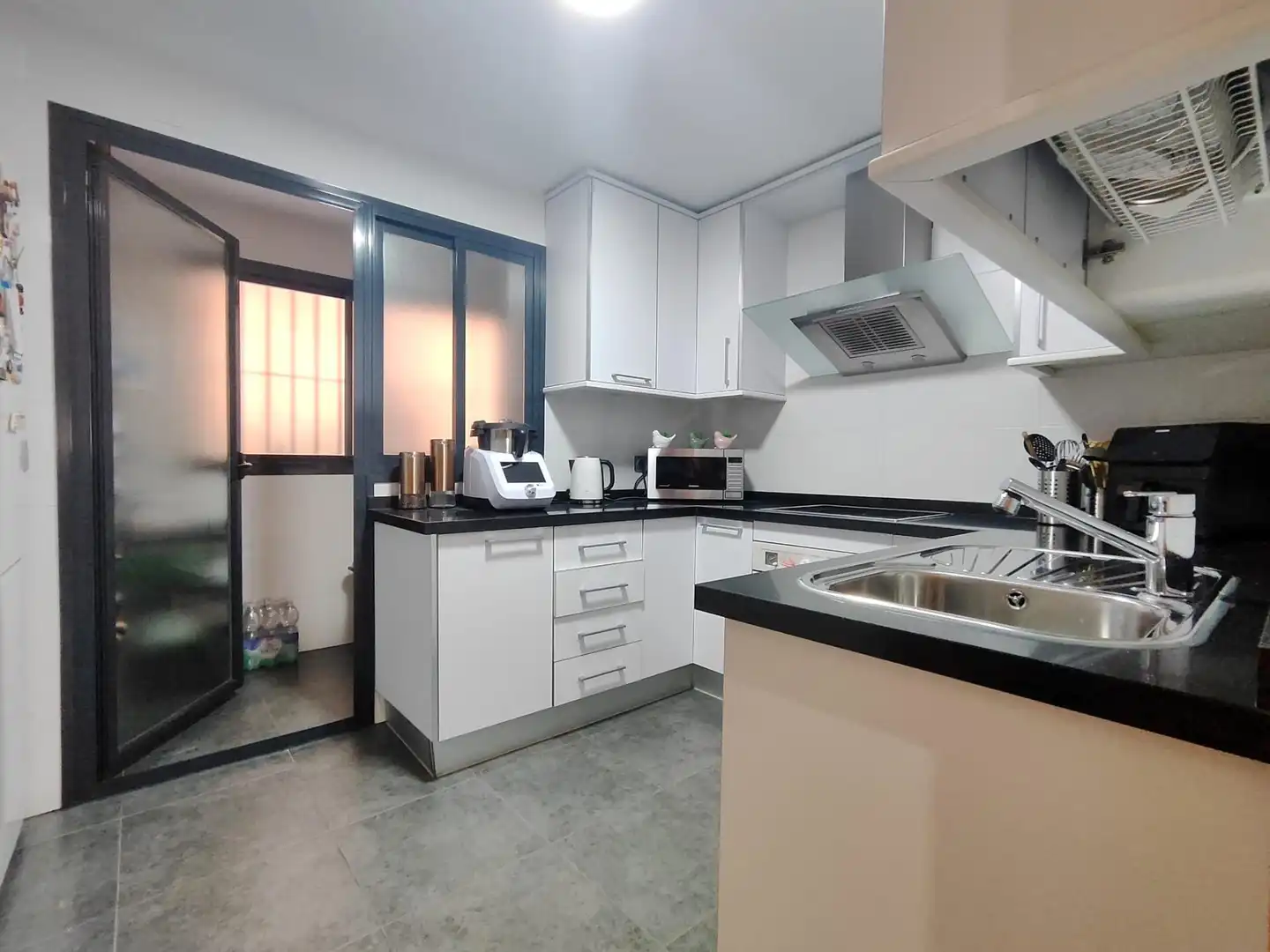 Kitchen of Flat for sale in Torremolinos  with Air Conditioner, Heating and Terrace