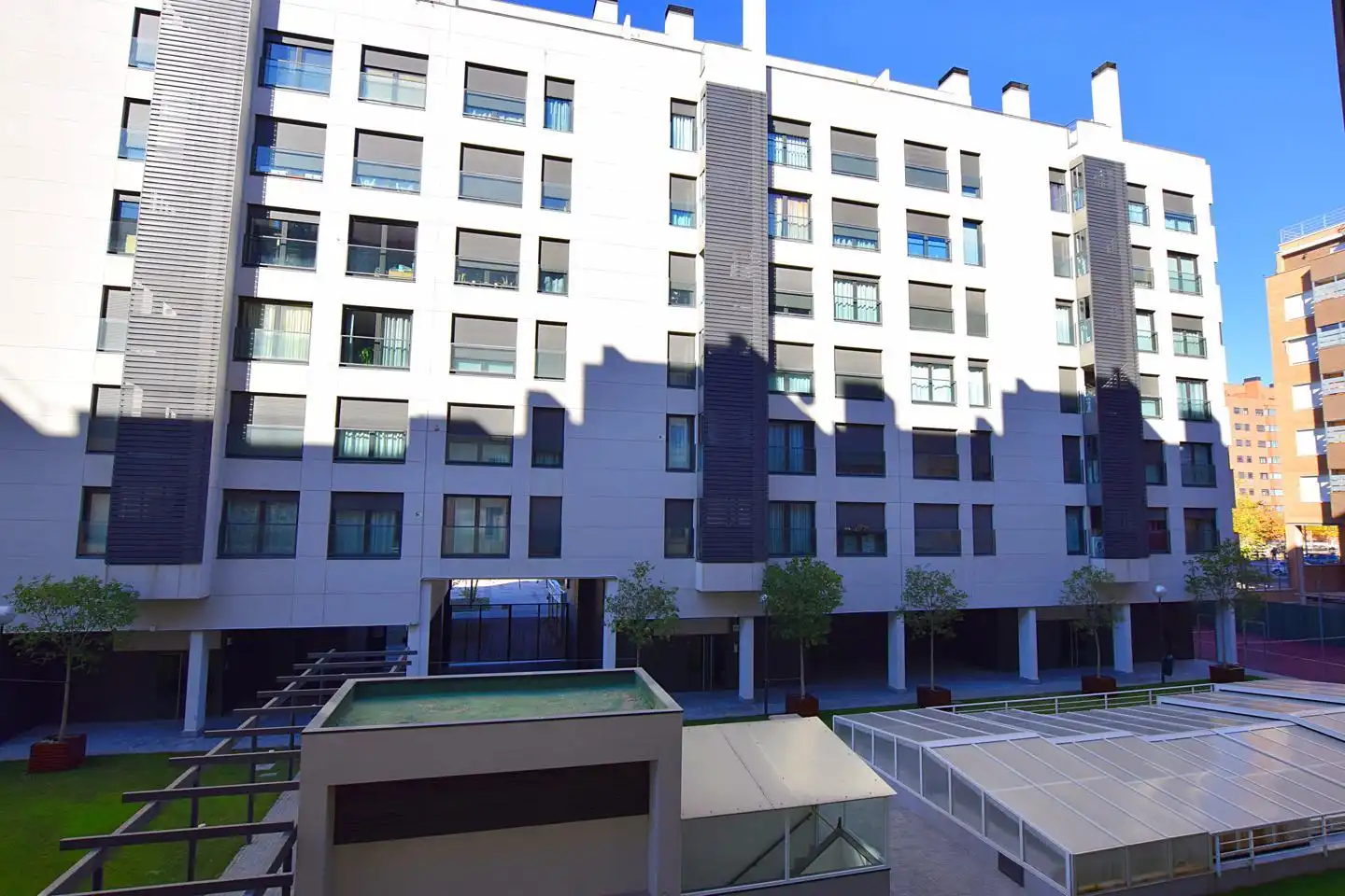 Exterior view of Flat for sale in Madrid  with Air Conditioner, Heating and Storage room