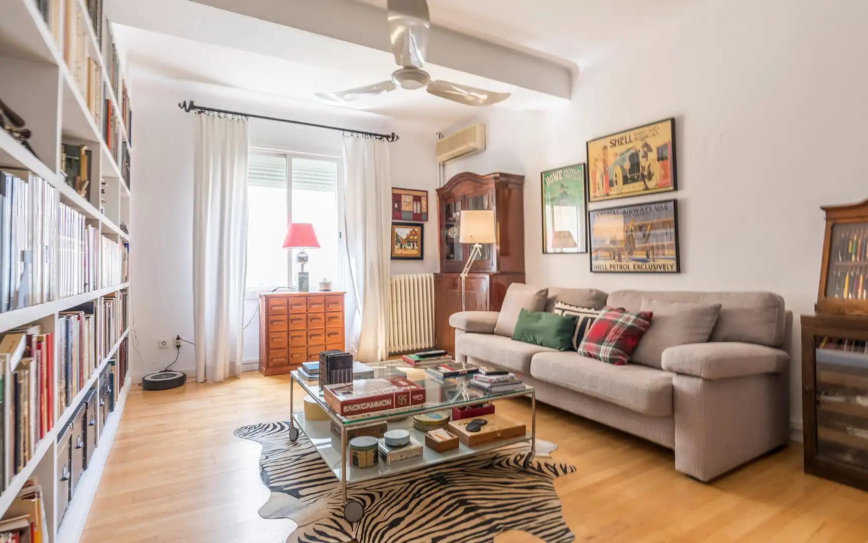 Living room of Flat for sale in Madrid  with Air Conditioner, Heating and Private garden