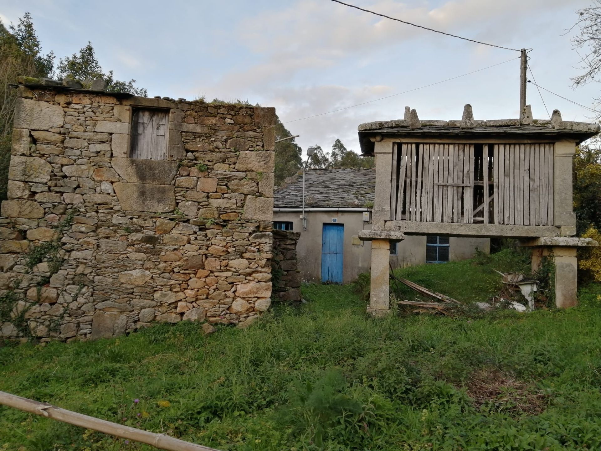 Exterior view of Country house for sale in Viveiro  with Private garden and Storage room