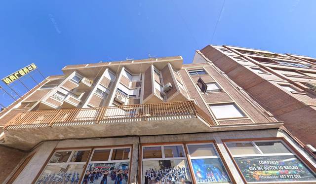 Piso en Venta en Av/ Cieza en Abarán