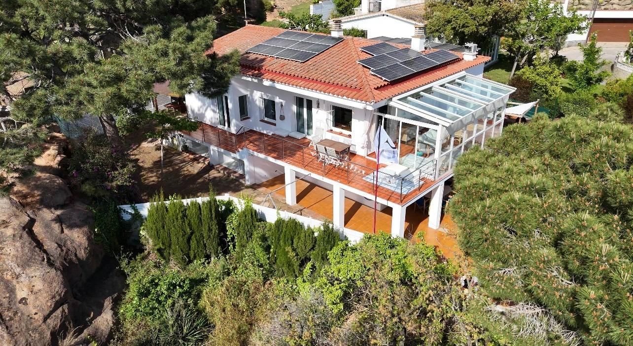 Exterior view of House or chalet for sale in Sant Feliu de Guíxols  with Heating and Swimming Pool