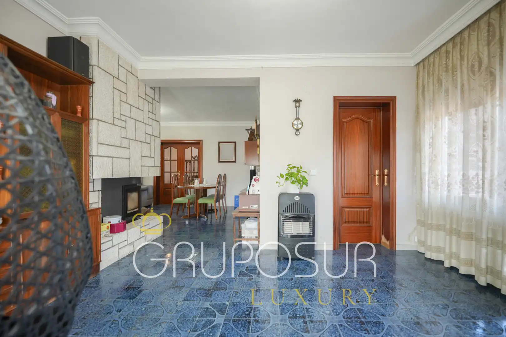 Sala d'estar de Casa o xalet en venda en Valladolid amb Calefacció, Jardí privat i Terrassa