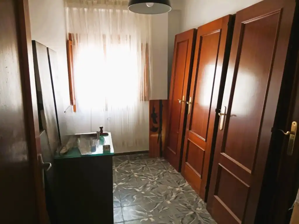 Badezimmer von Wohnung zum Verkauf in Tuéjar mit Möbliert und Balkon