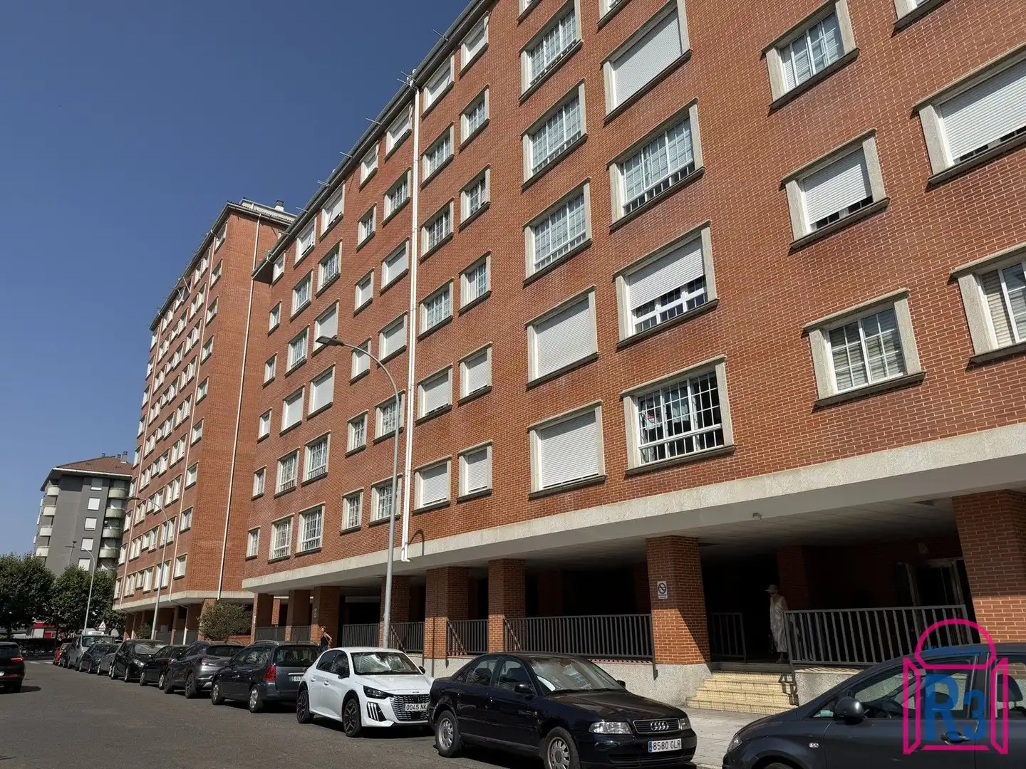 Außenansicht von Wohnung zur Miete in León Capital  mit Heizung, Terrasse und Möbliert