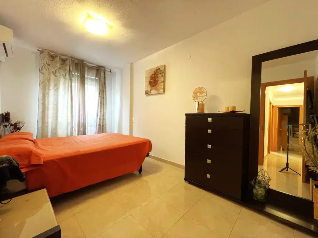 Bedroom of Flat for sale in Benicasim / Benicàssim  with Air Conditioner, Oven and Washing machine