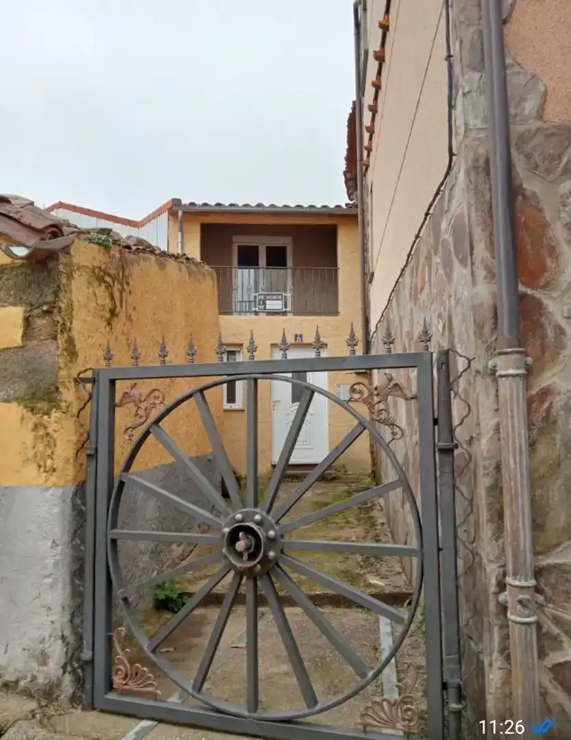 Außenansicht von Country house zum Verkauf in El Maíllo , Salamanca