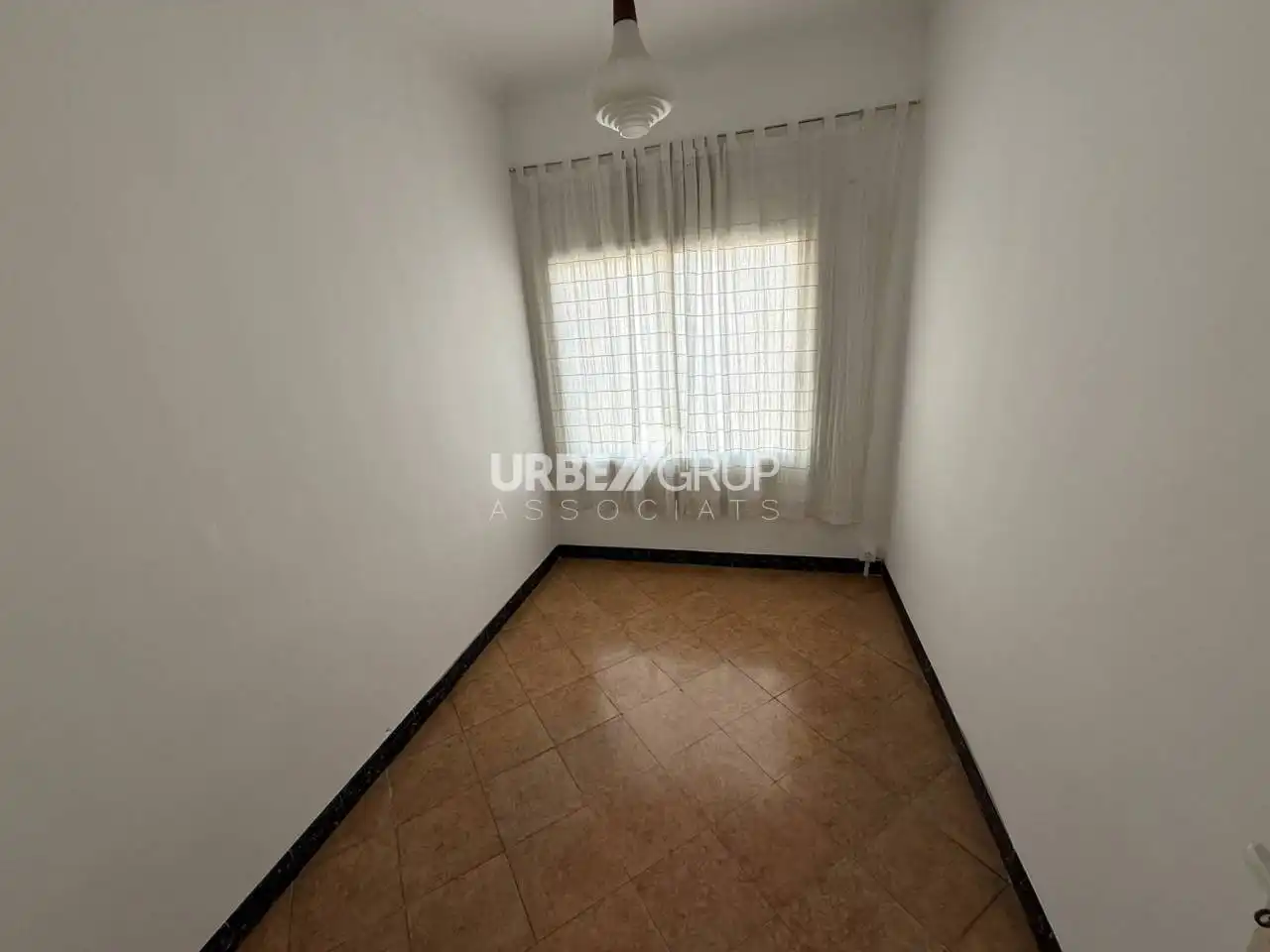 Flat for rent in Terrassa  with Air Conditioner, Heating and Terrace