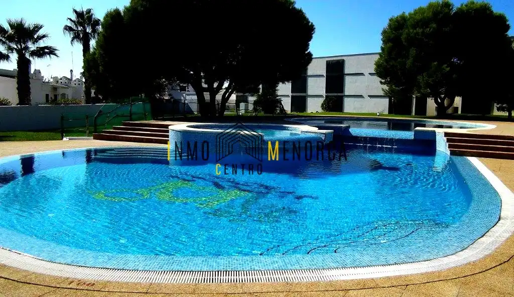 Piscina de Apartament en venda en Ciutadella de Menorca amb Aire condicionat, Terrassa i Balcó