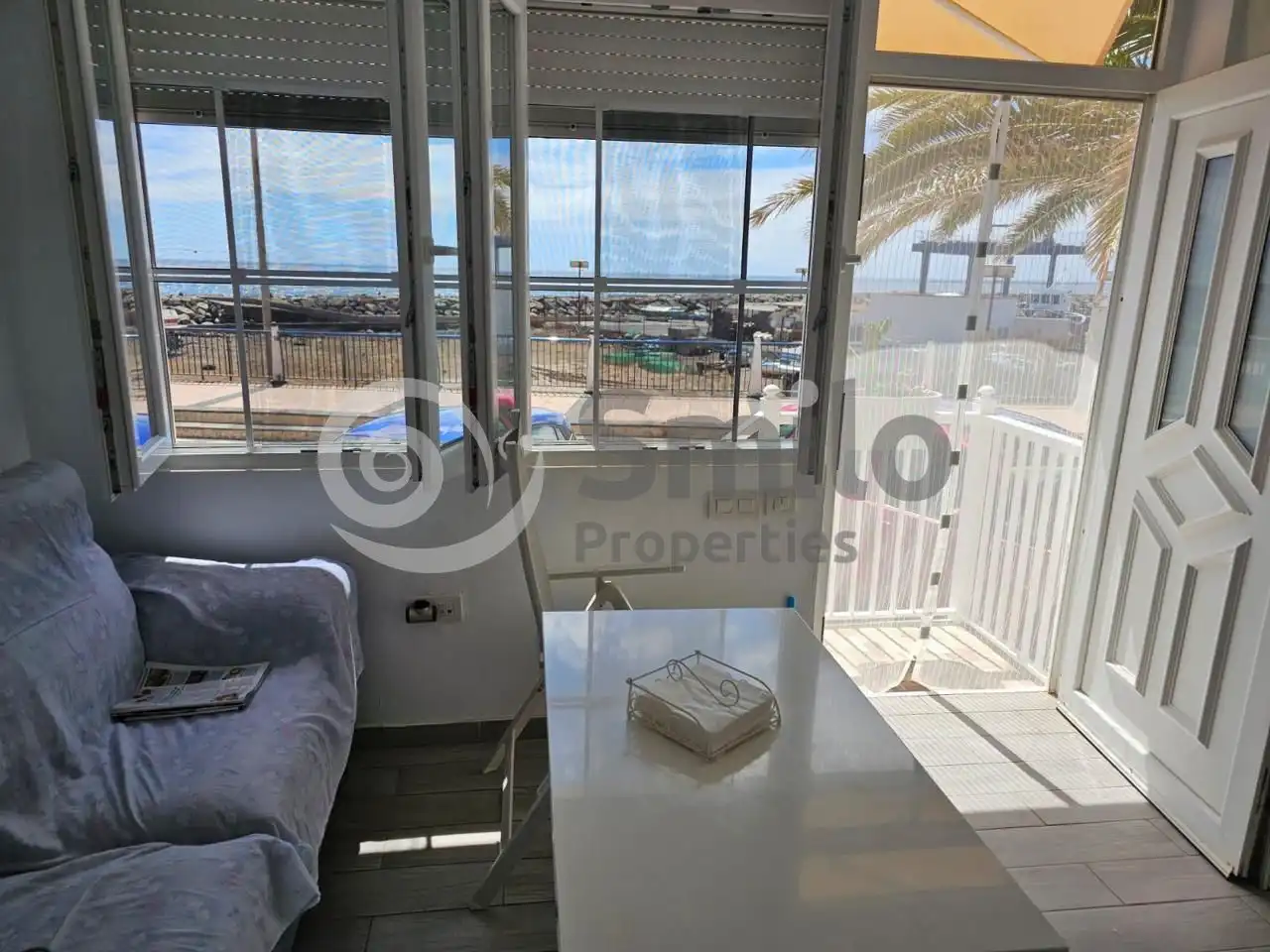 Vista exterior de Planta baja en venta en Arico con Terraza y Amueblado