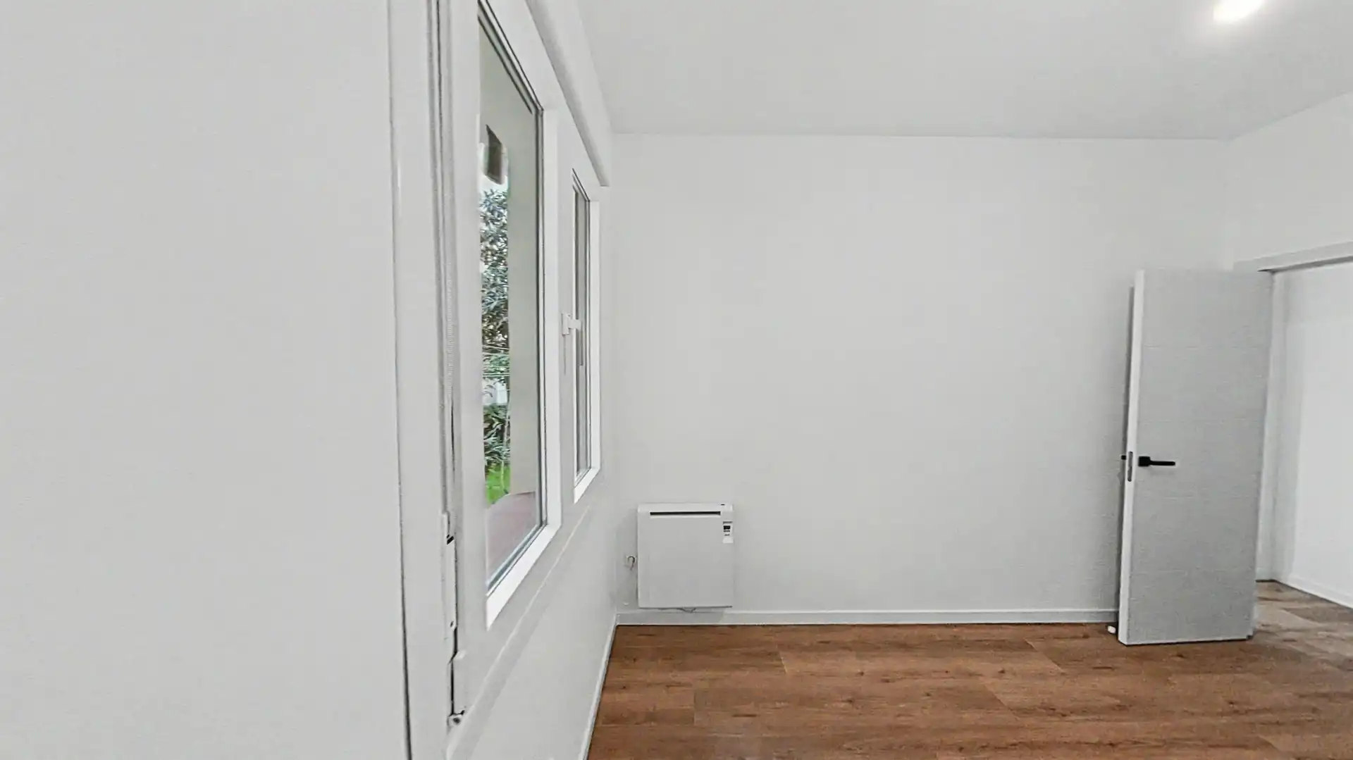 Bedroom of Flat for rent in Madrid  with Oven and Washing machine