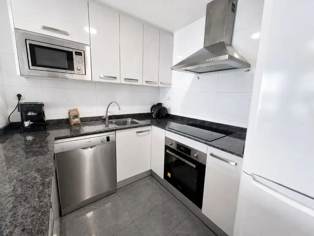 Apartamento con piscina en venta en Calle Urb Veneziola (Manga), imagen 9