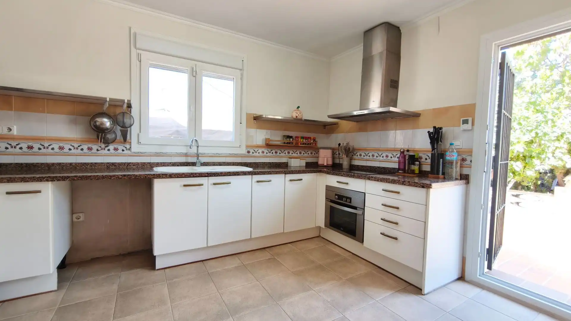 Kitchen of Houses for sale in La Nucia  with Air Conditioner, Heating and Private garden