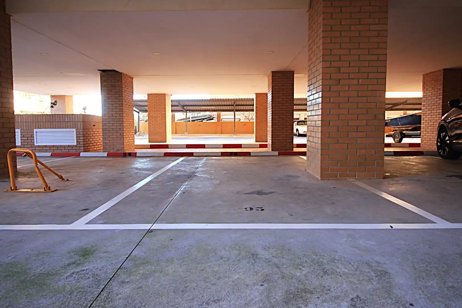 Parking de Apartamento en venta en Oropesa del Mar / Orpesa con Jardín privado, Terraza y Amueblado