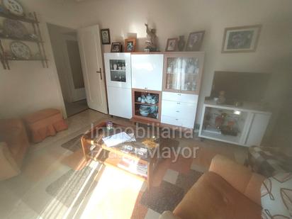 Living room of Flat for sale in Salamanca Capital  with Balcony