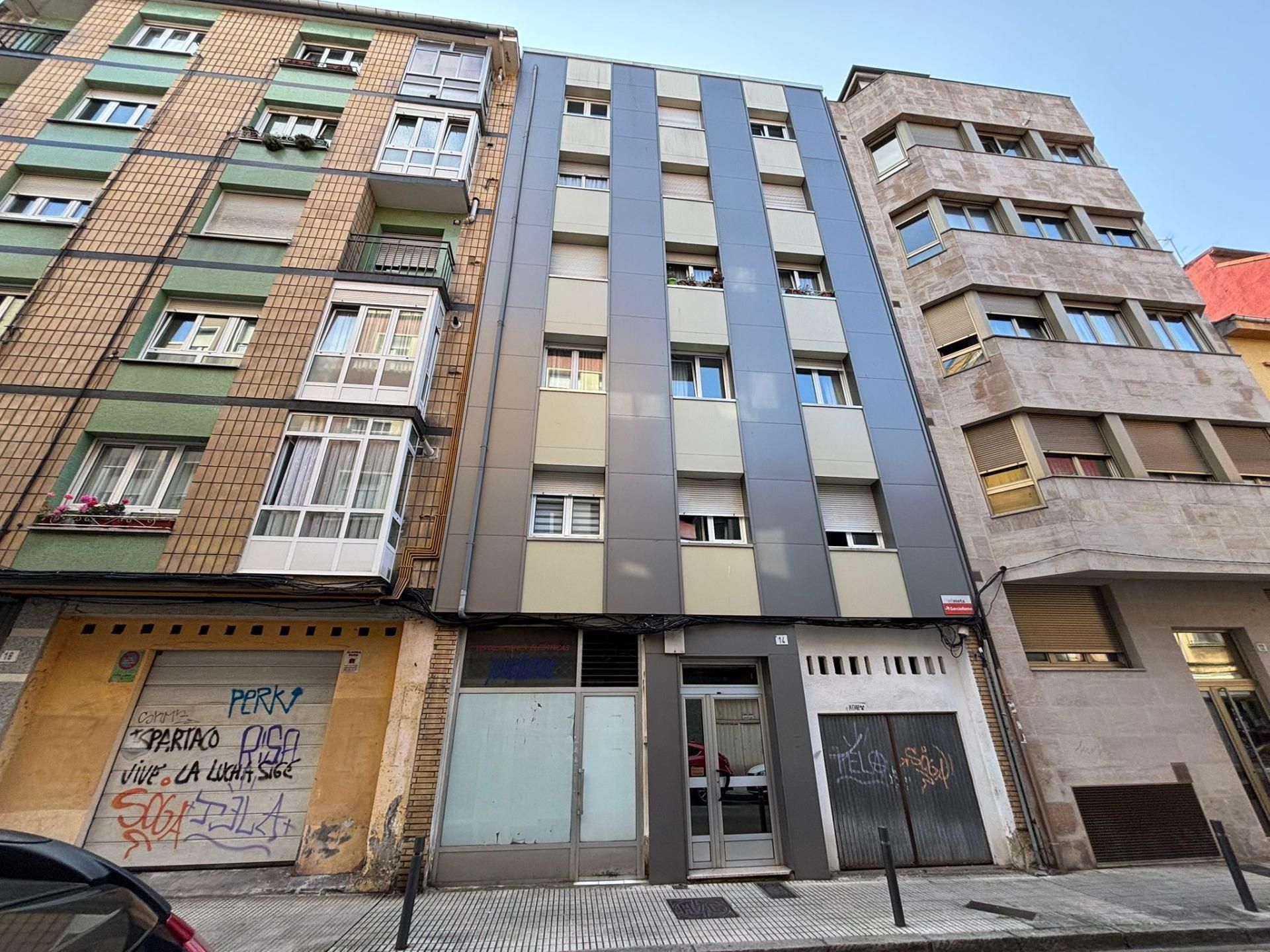 Exterior view of Flat for sale in Gijón   with Heating, Private garden and Furnished