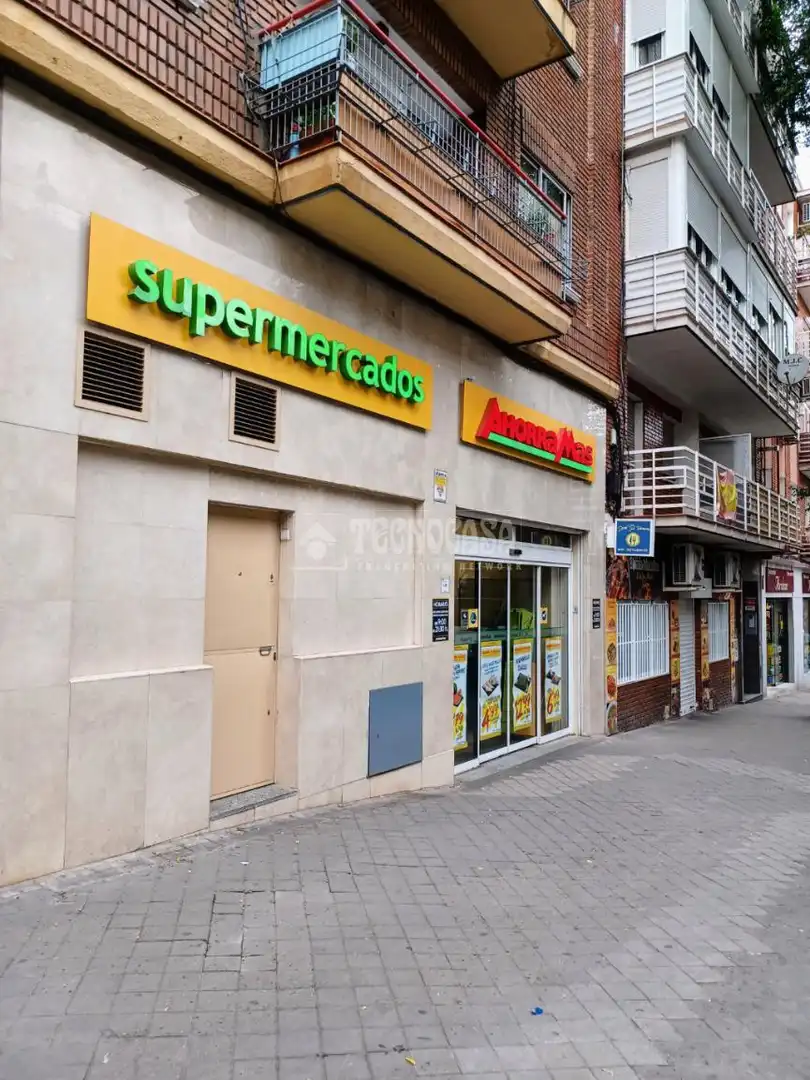 Piso en venta en Madrid con Calefacción y Terraza