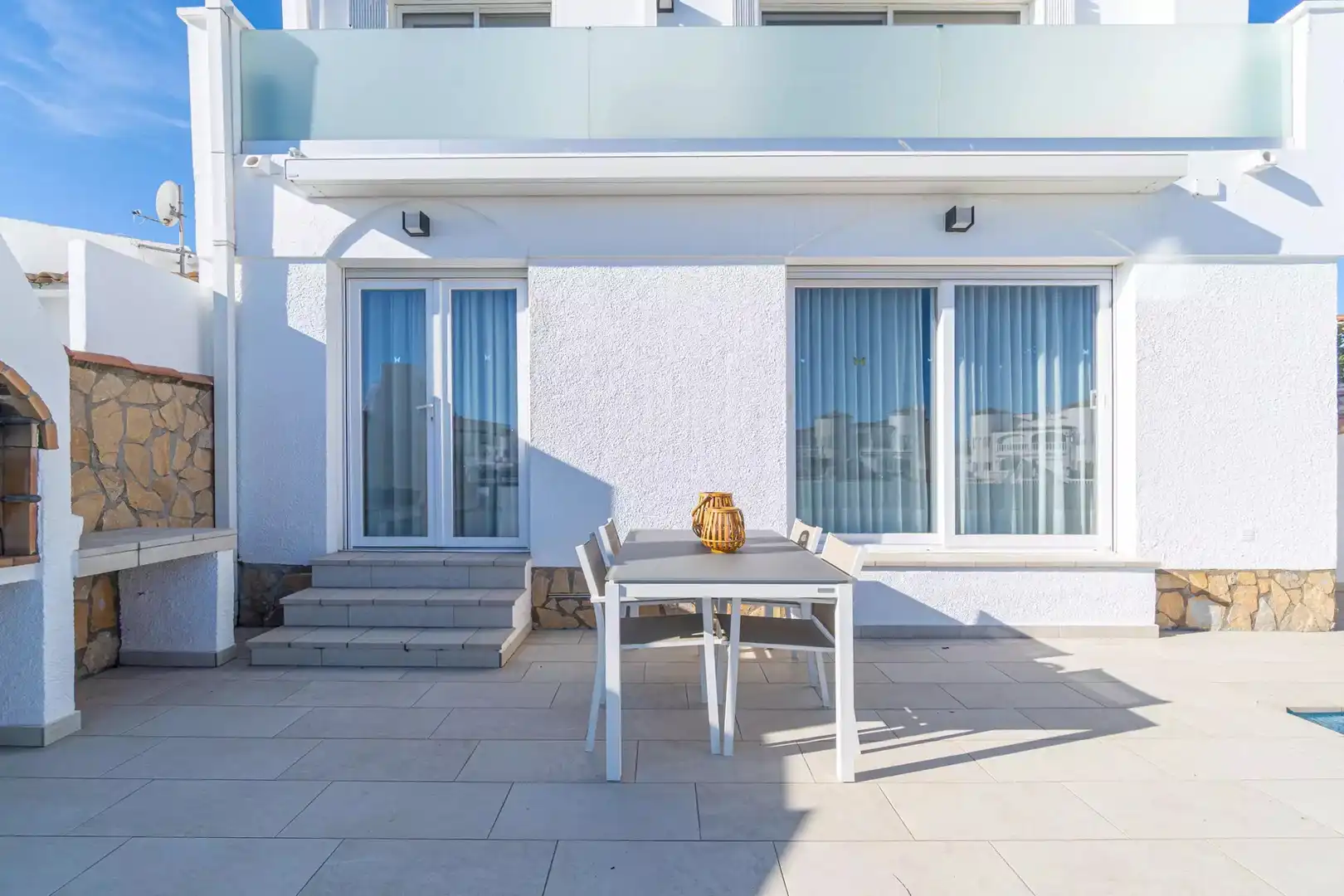 Terrassa de Casa o xalet en venda en Empuriabrava amb Aire condicionat, Terrassa i Piscina