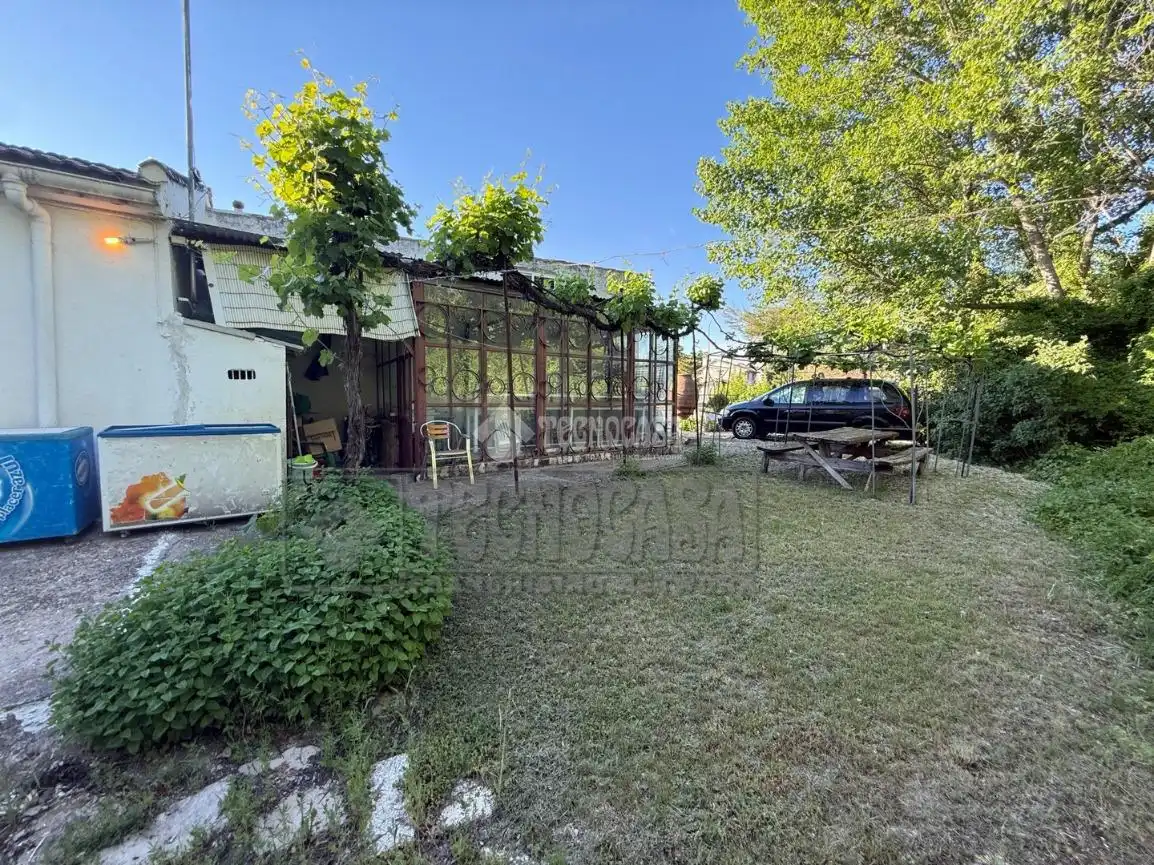 Haus oder Chalet zum Verkauf in Villalba de la Sierra mit Privatgarten und Terrasse