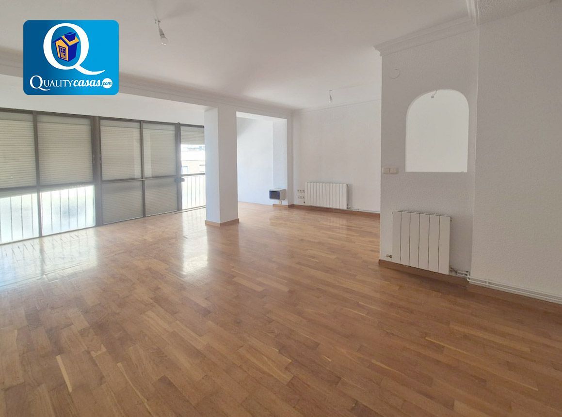 Living room of Flat to rent in Alicante / Alacant  with Heating and Storage room