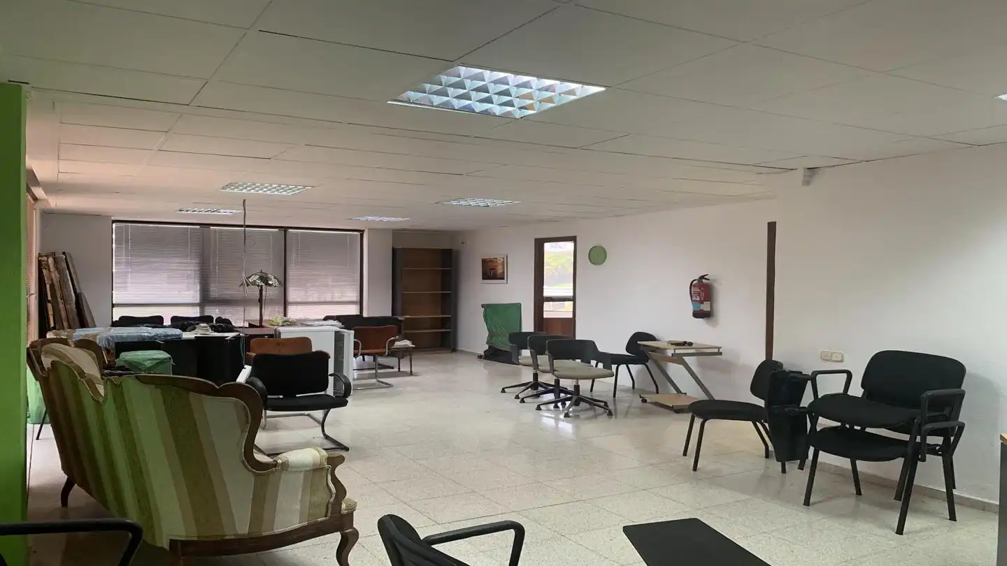 Büro mit Aufzug zur Miete in Vía Emilio Ortuño