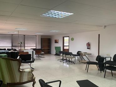 Oficina amb ascensor de lloguer a Vía Emilio Ortuño