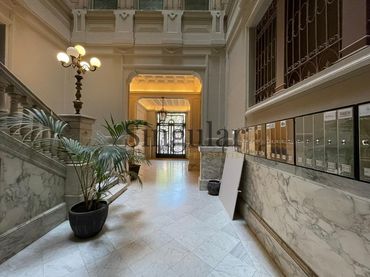 Office space with lift to rent in Passeig GRACIA
