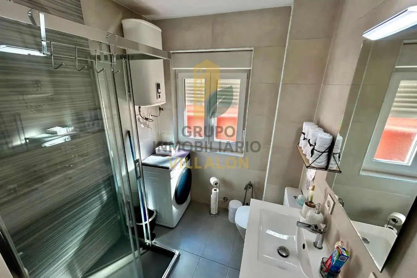 Bathroom of Flat for sale in Trobajo del Camino