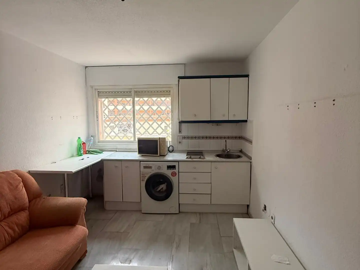 Küche von Büro zum Verkauf in Fuengirola